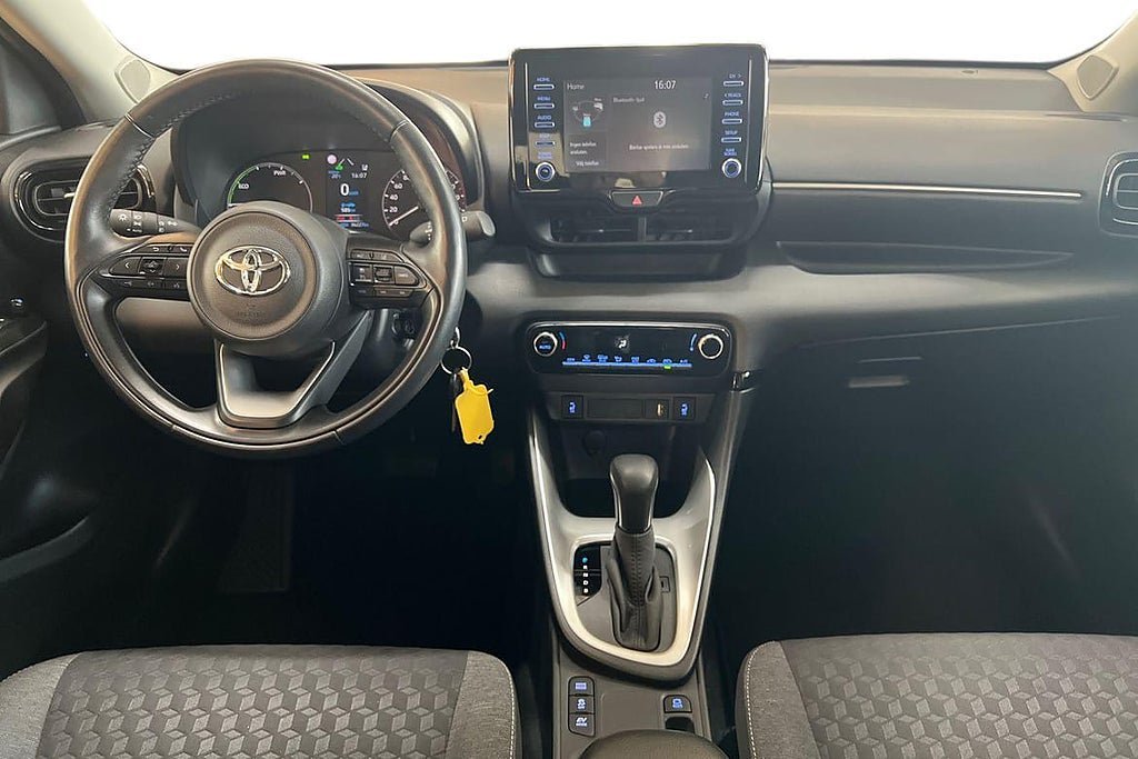 Vehicle Image 8
