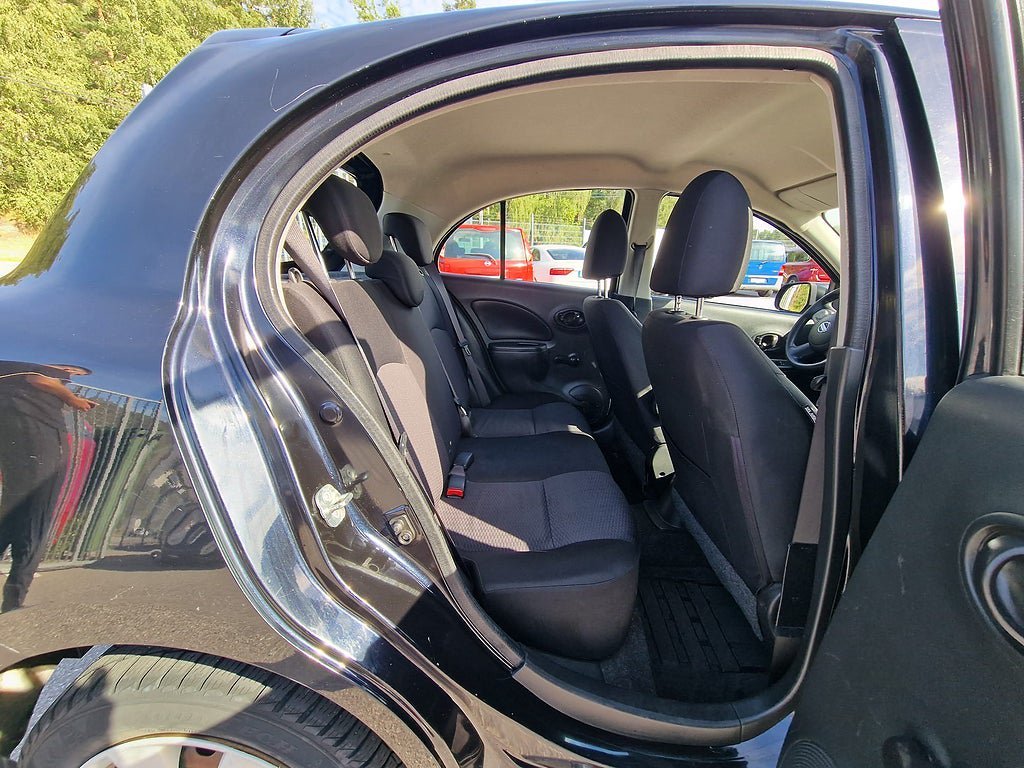Vehicle Image 13