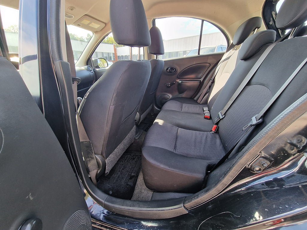 Vehicle Image 14