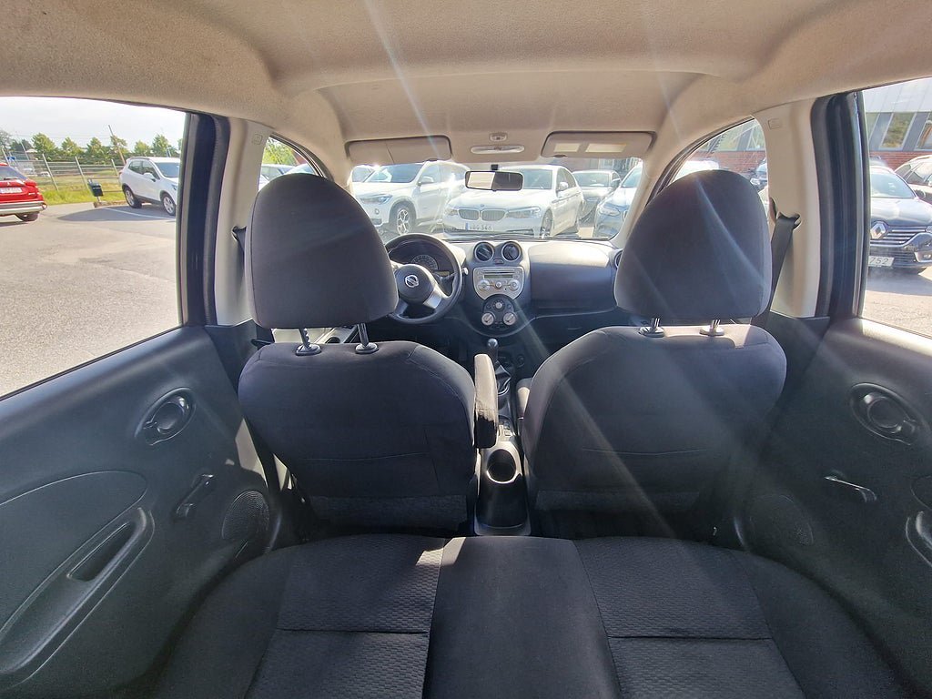 Vehicle Image 15
