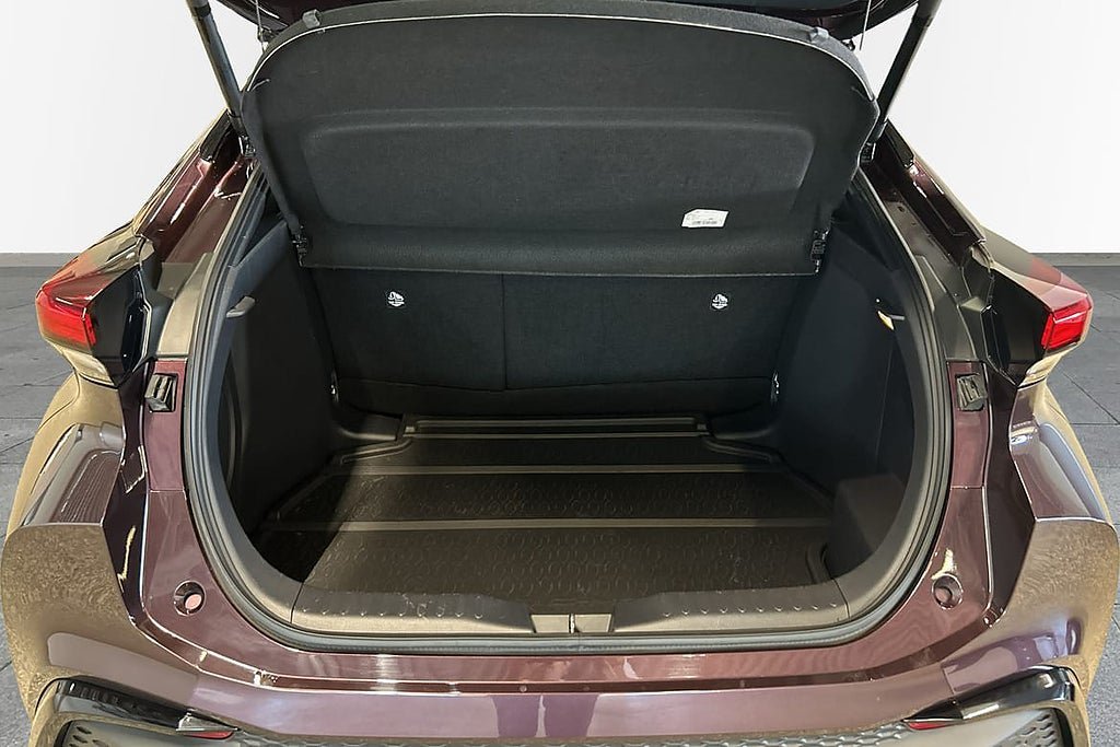 Vehicle Image 15