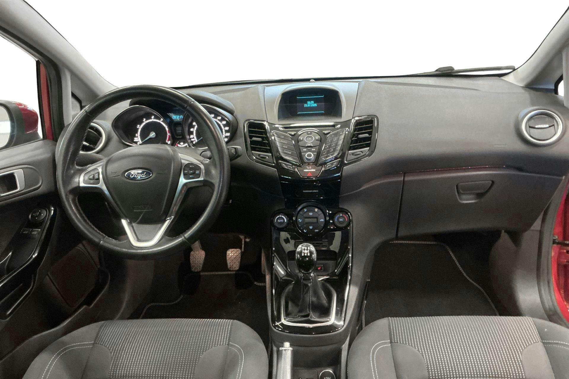 Vehicle Image 6