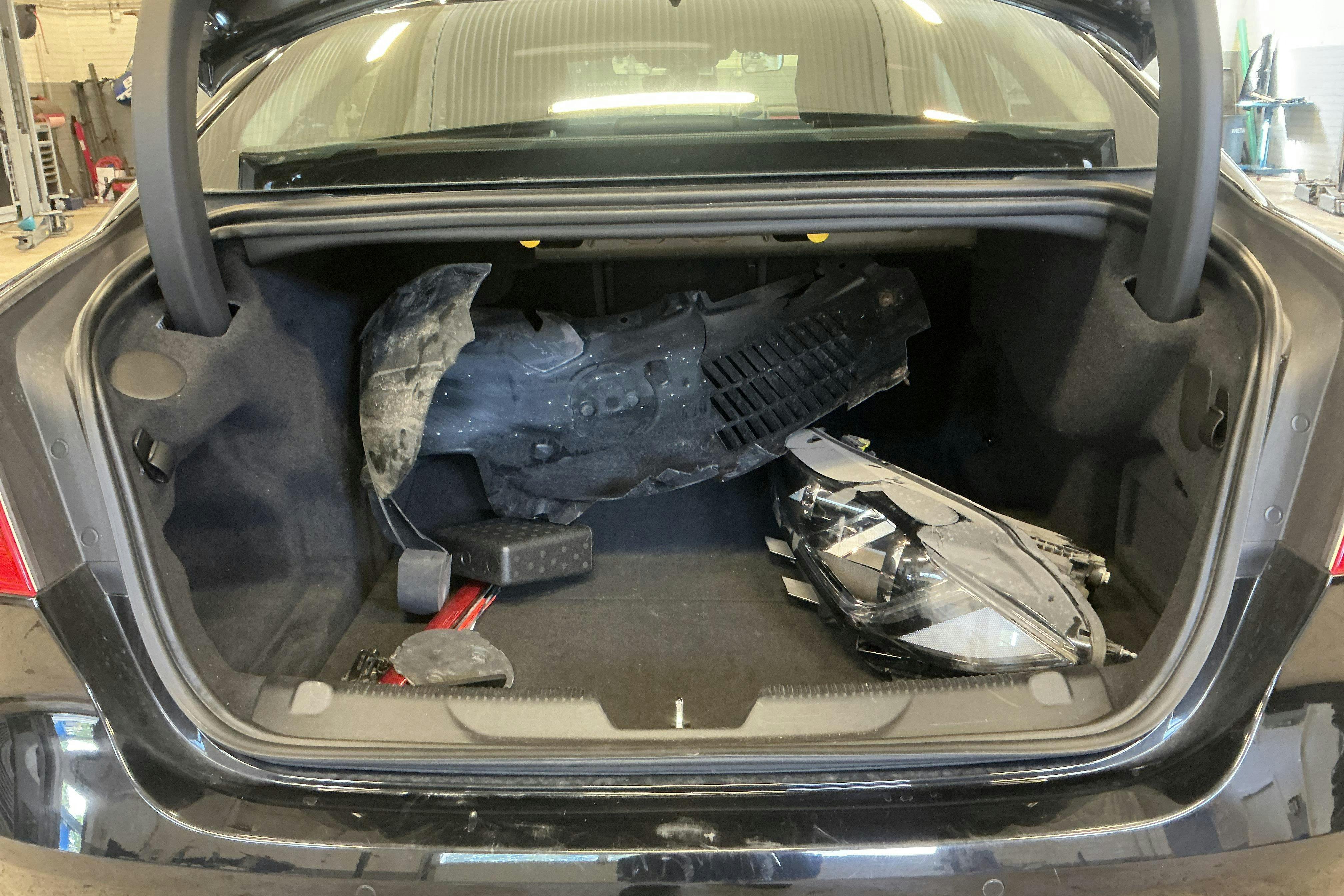 Vehicle Image 10