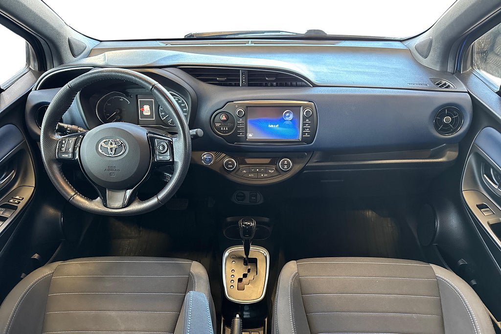 Vehicle Image 14
