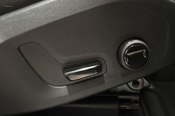 Vehicle Image 29