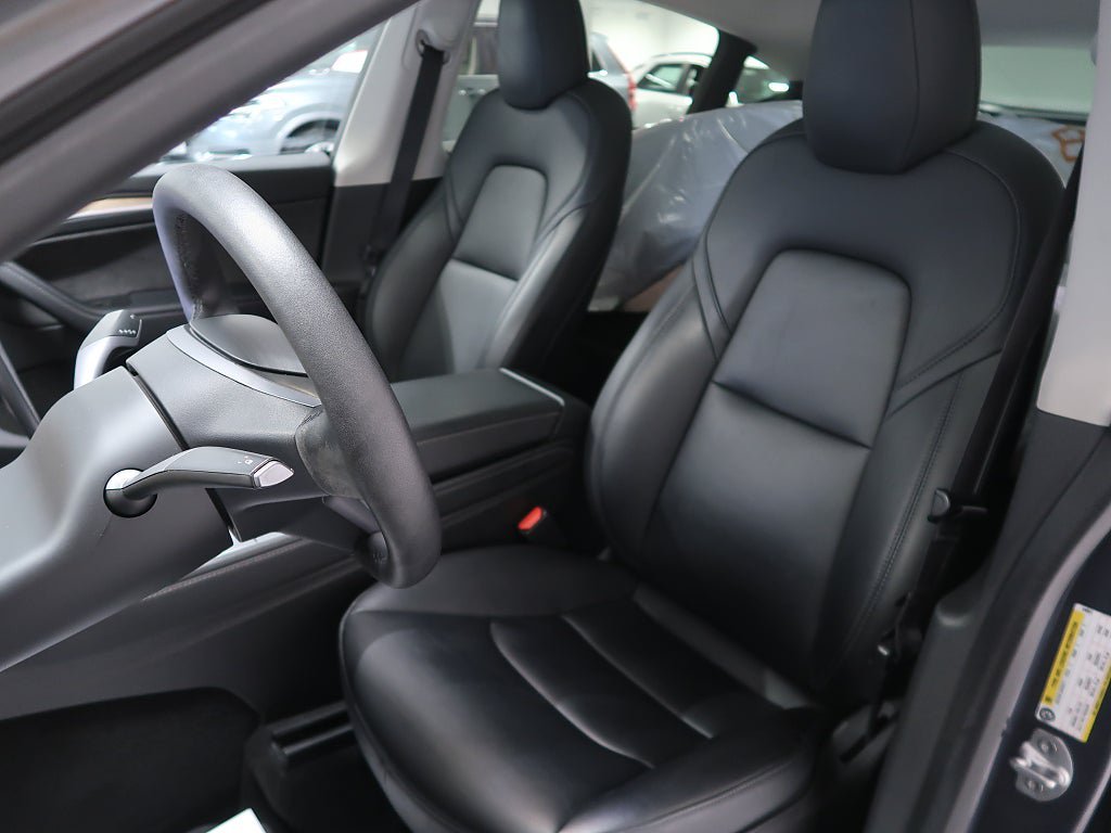 Vehicle Image 18