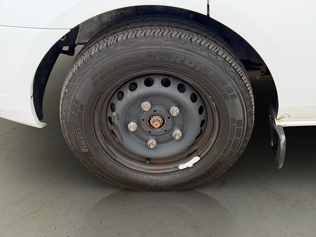 Vehicle Image 27