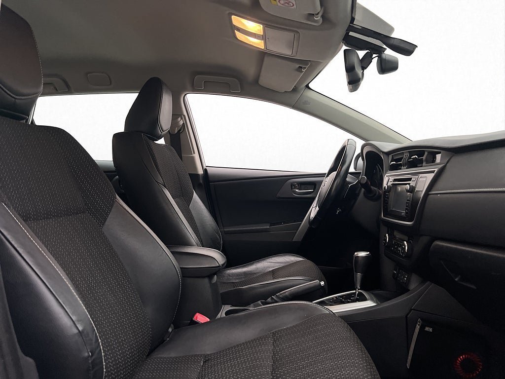 Vehicle Image 23