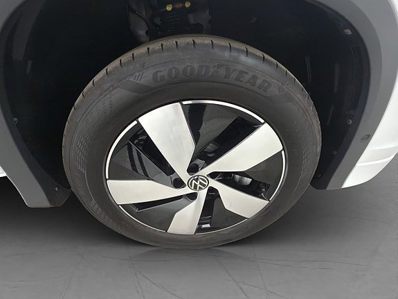 Vehicle Image 38