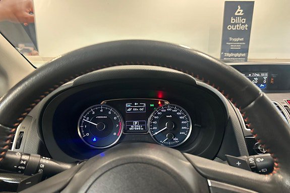 Vehicle Image 17