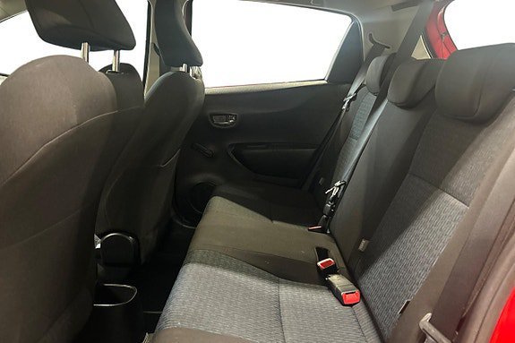Vehicle Image 14