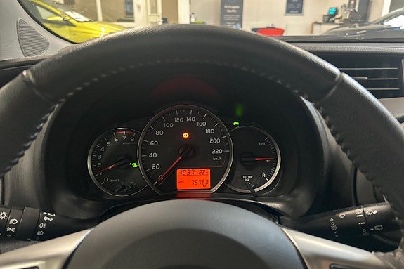 Vehicle Image 17