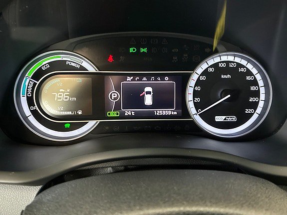 Vehicle Image 23