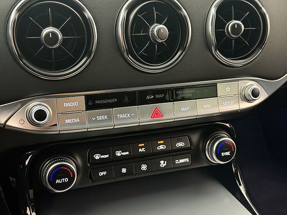 Vehicle Image 28
