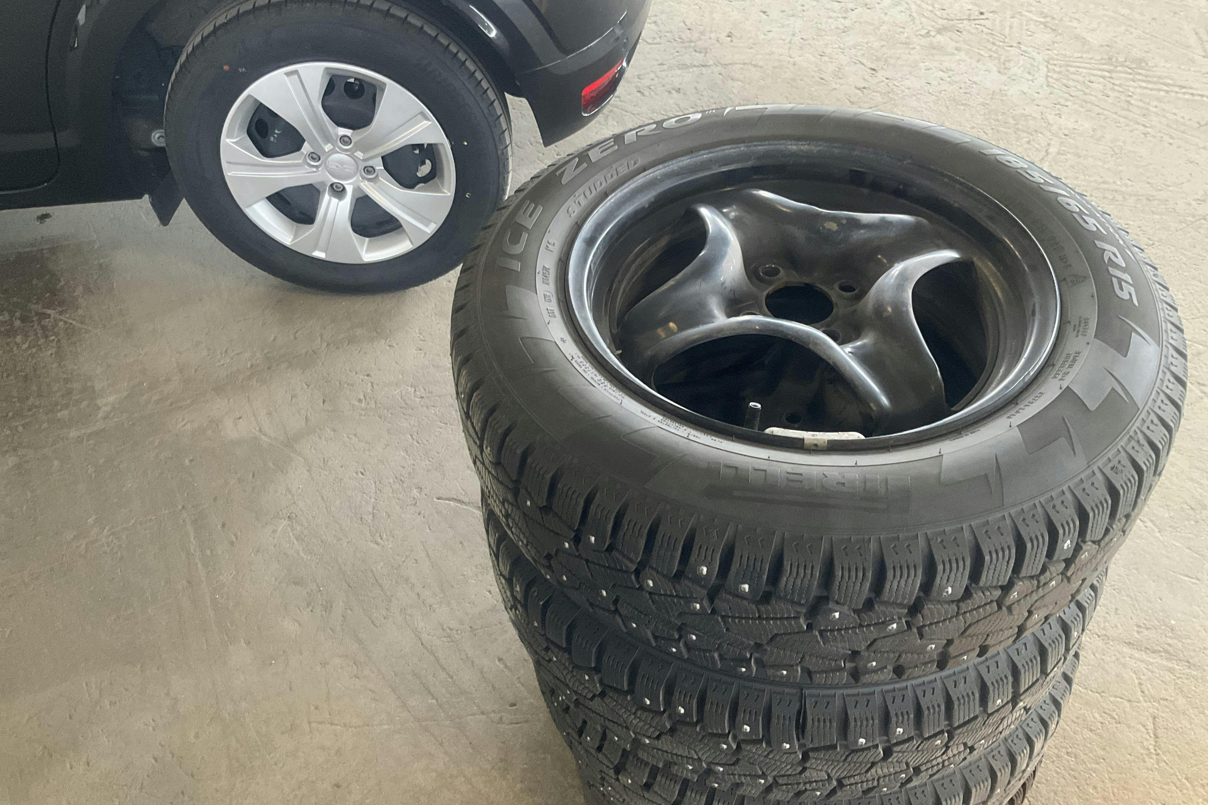 Vehicle Image 13