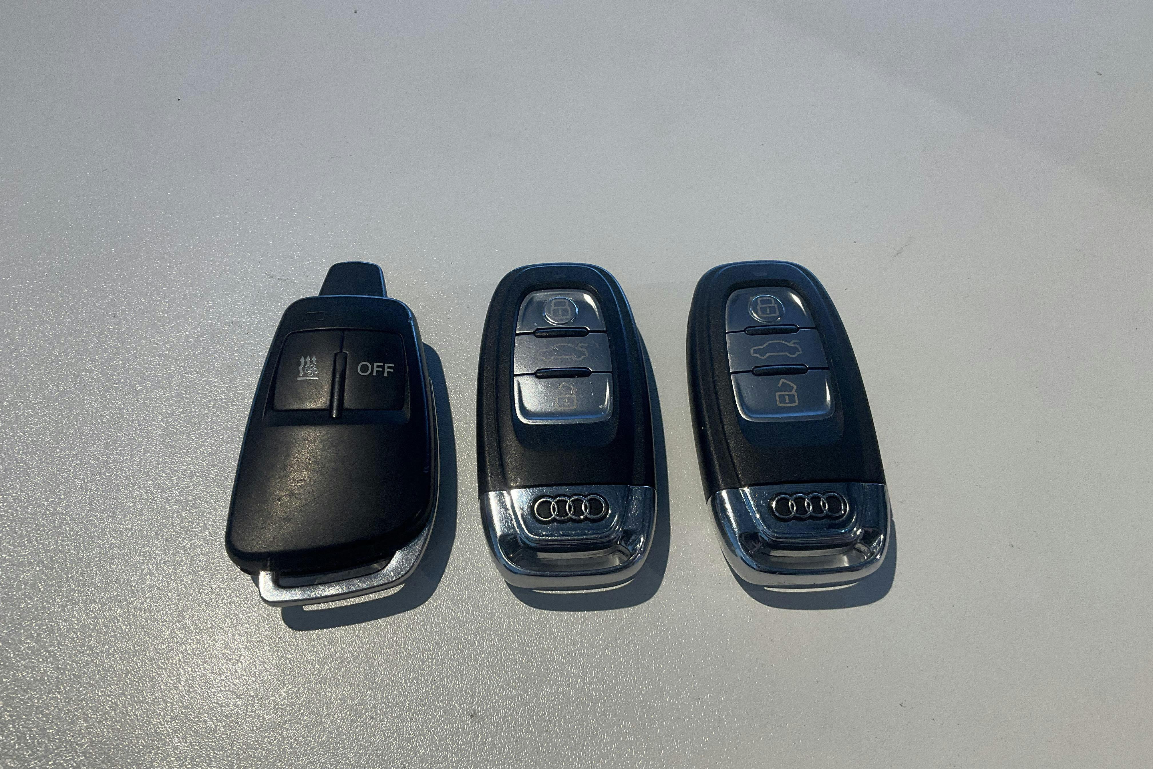 Vehicle Image 23