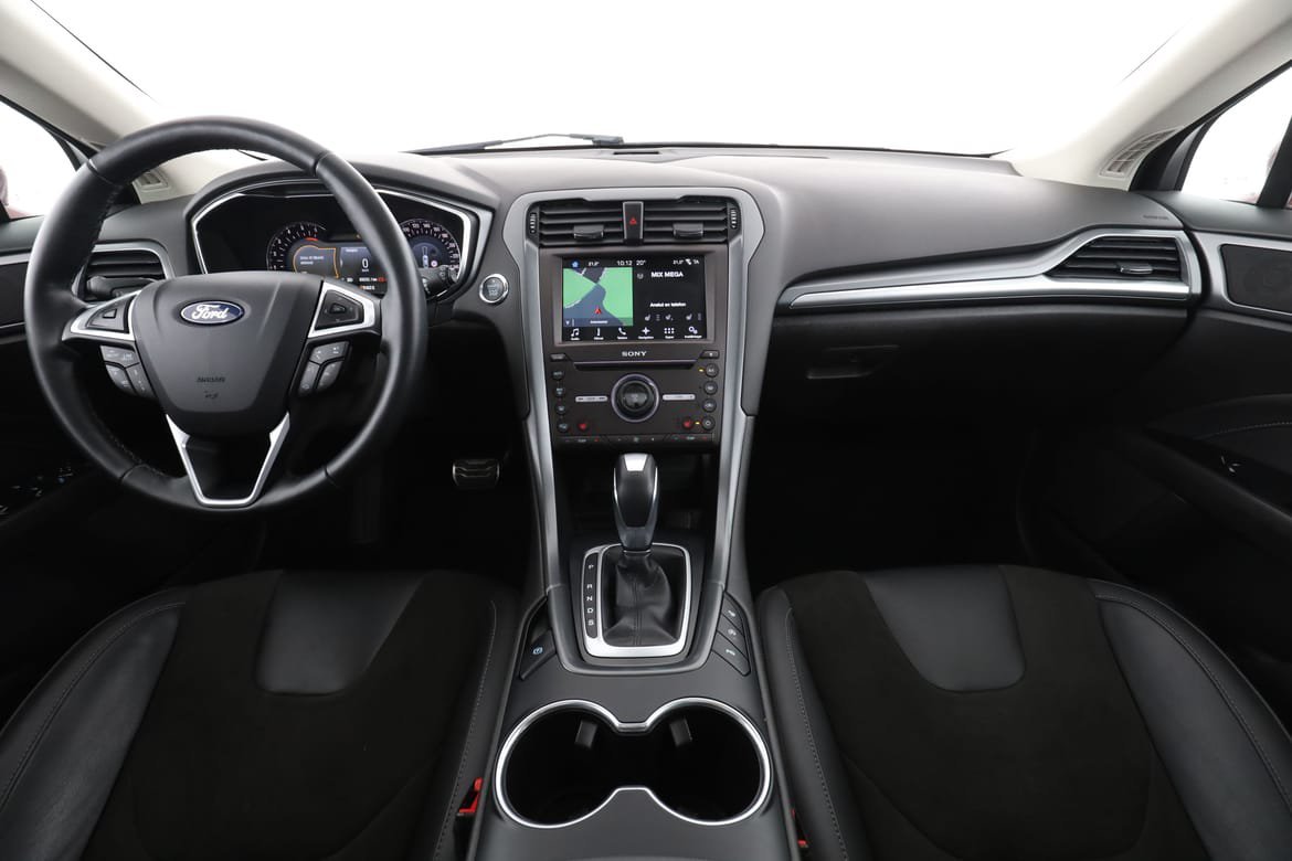 Vehicle Image 13