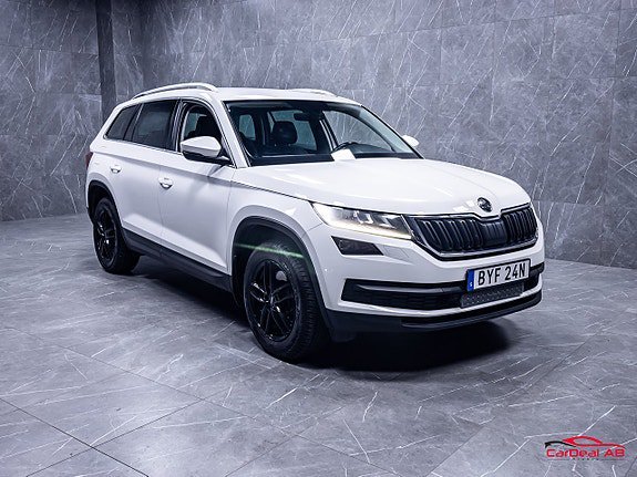 Vehicle Image 9