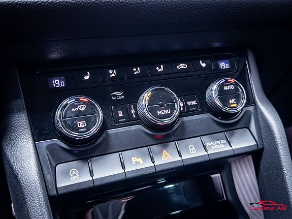 Vehicle Image 28