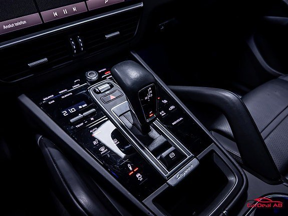 Vehicle Image 33