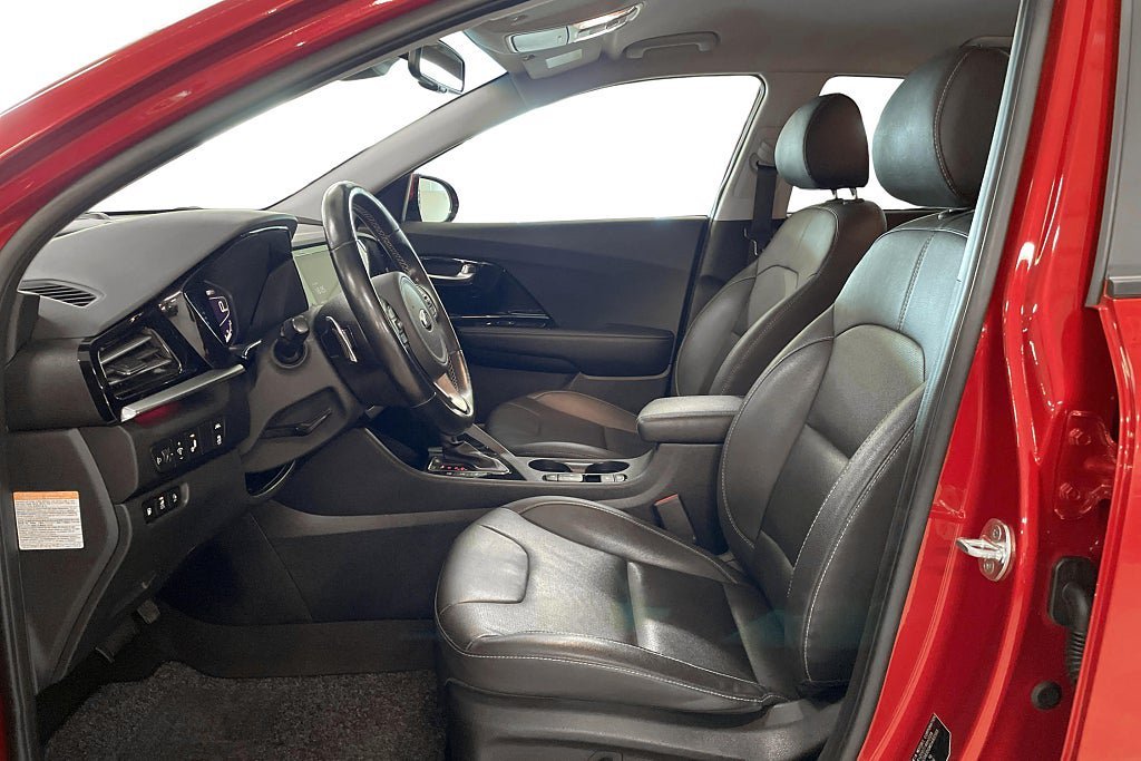 Vehicle Image 13