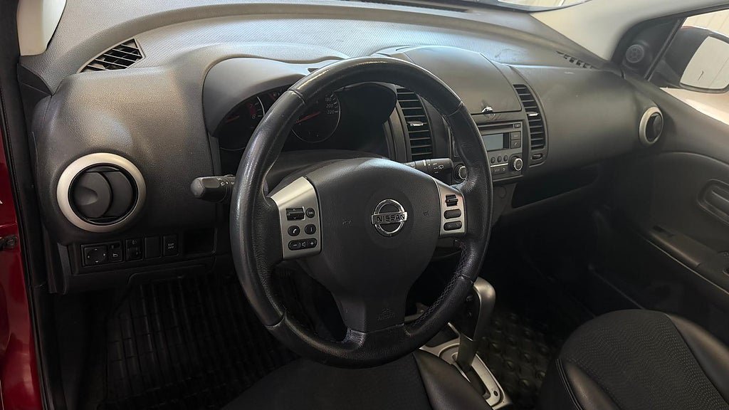 Vehicle Image 10
