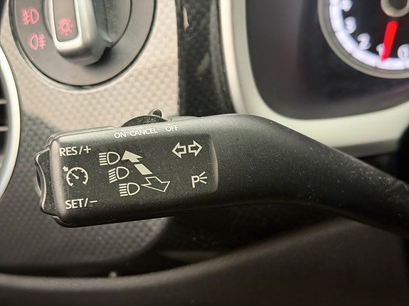 Vehicle Image 27