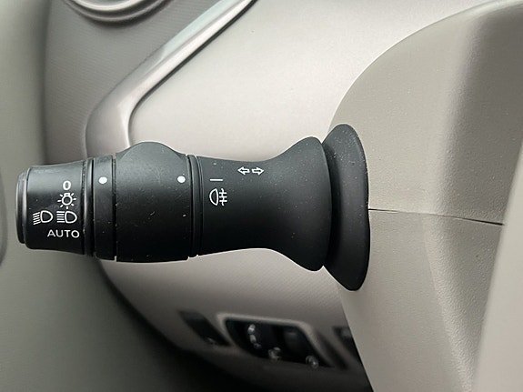Vehicle Image 27