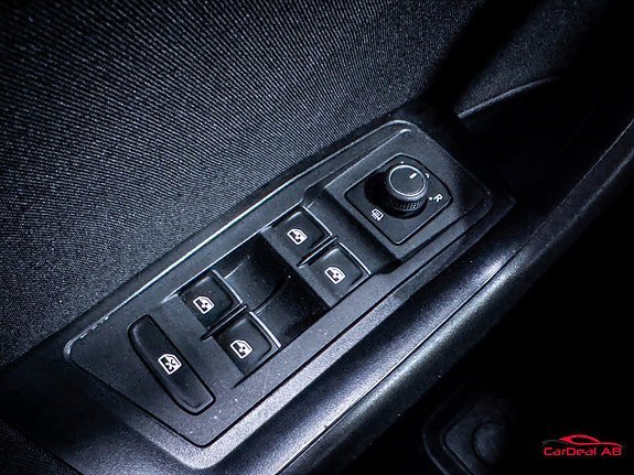 Vehicle Image 29