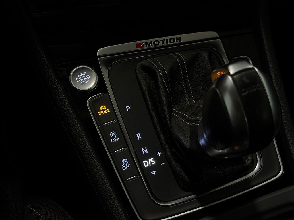 Vehicle Image 22
