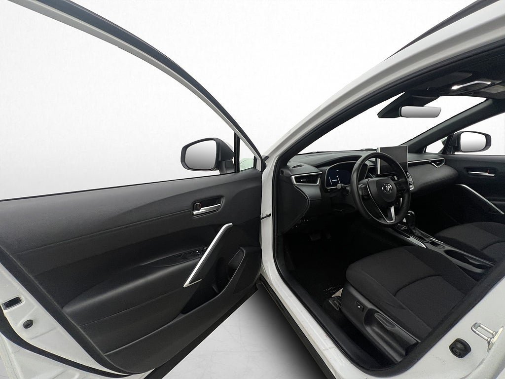 Vehicle Image 11