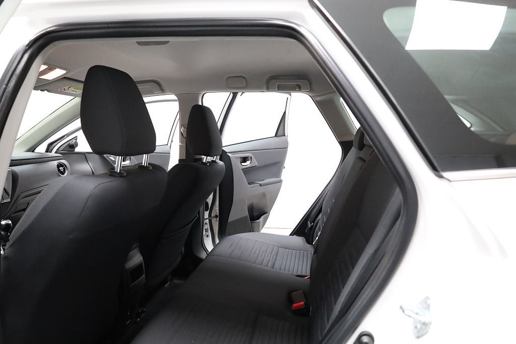 Vehicle Image 14