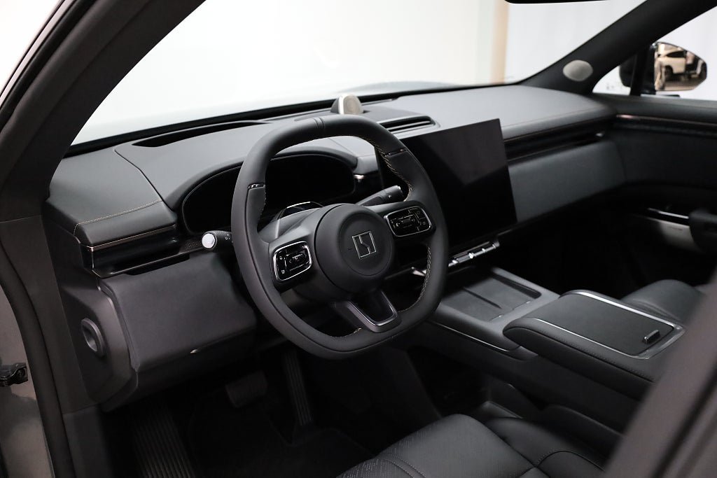 Vehicle Image 17