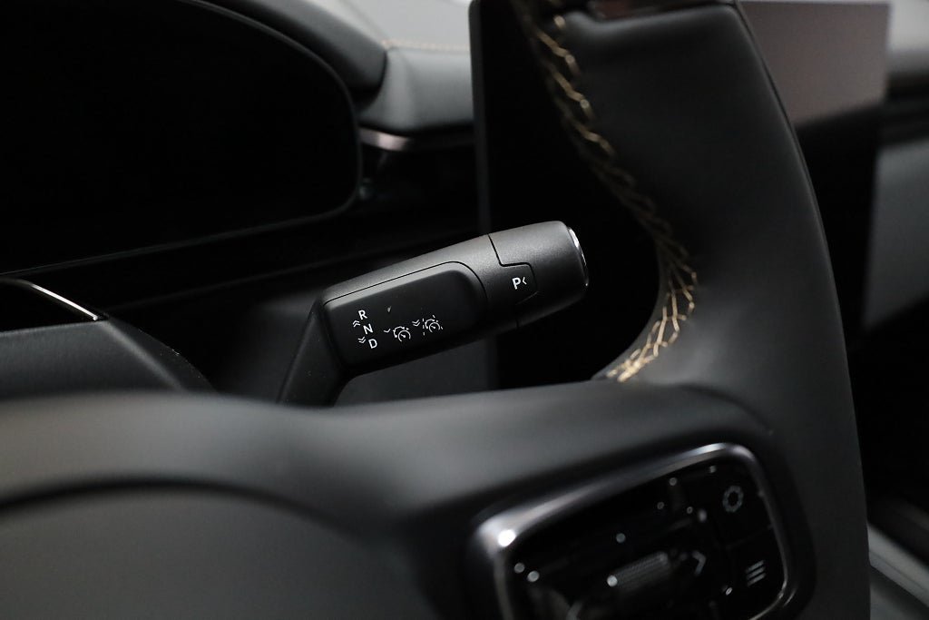 Vehicle Image 28