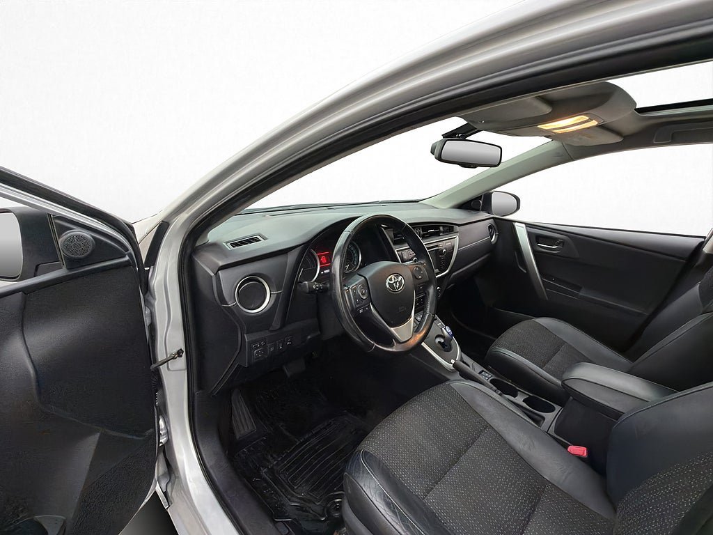 Vehicle Image 11