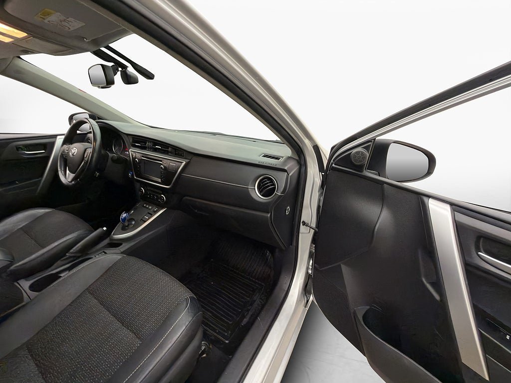 Vehicle Image 15