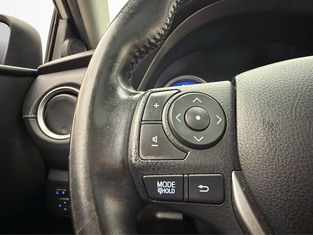 Vehicle Image 18