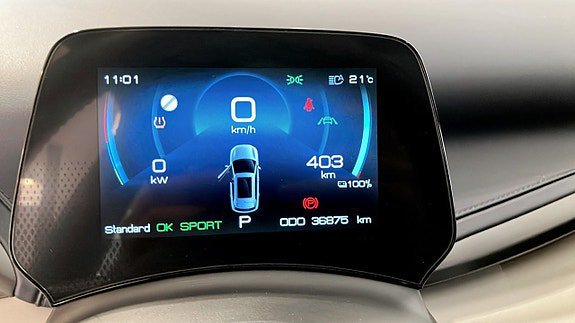 Vehicle Image 13