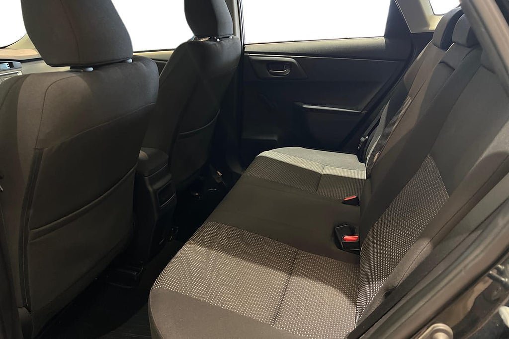 Vehicle Image 13