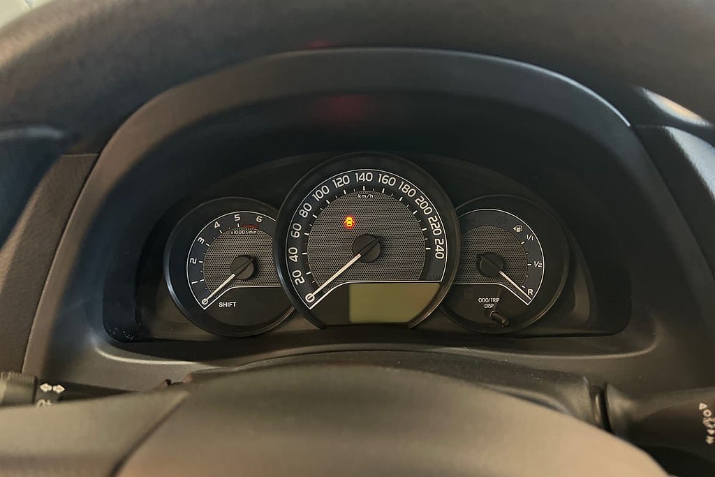 Vehicle Image 16