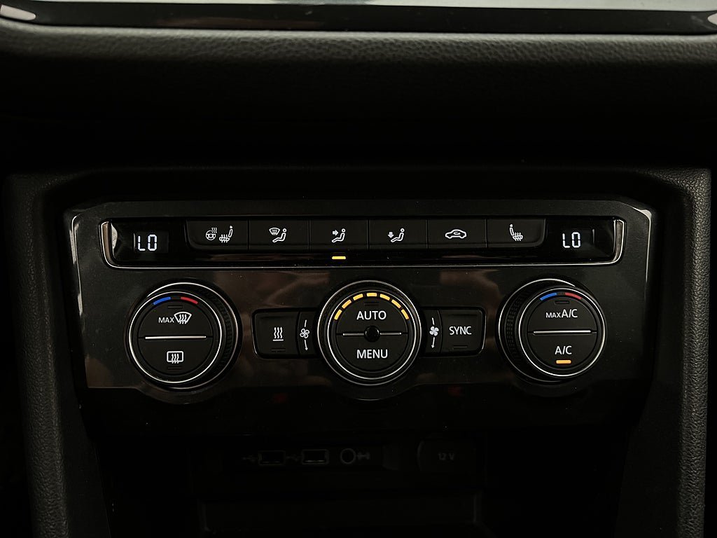 Vehicle Image 27