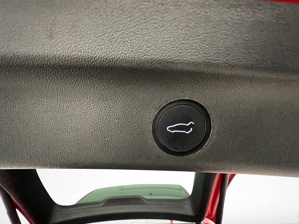 Vehicle Image 26