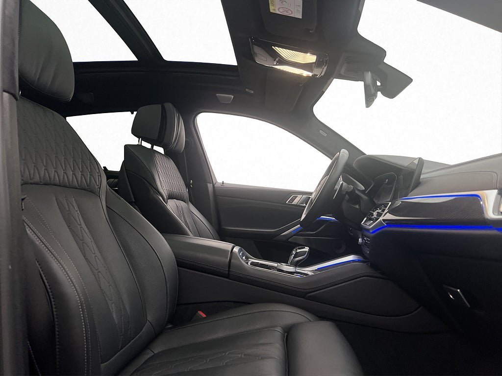 Vehicle Image 36