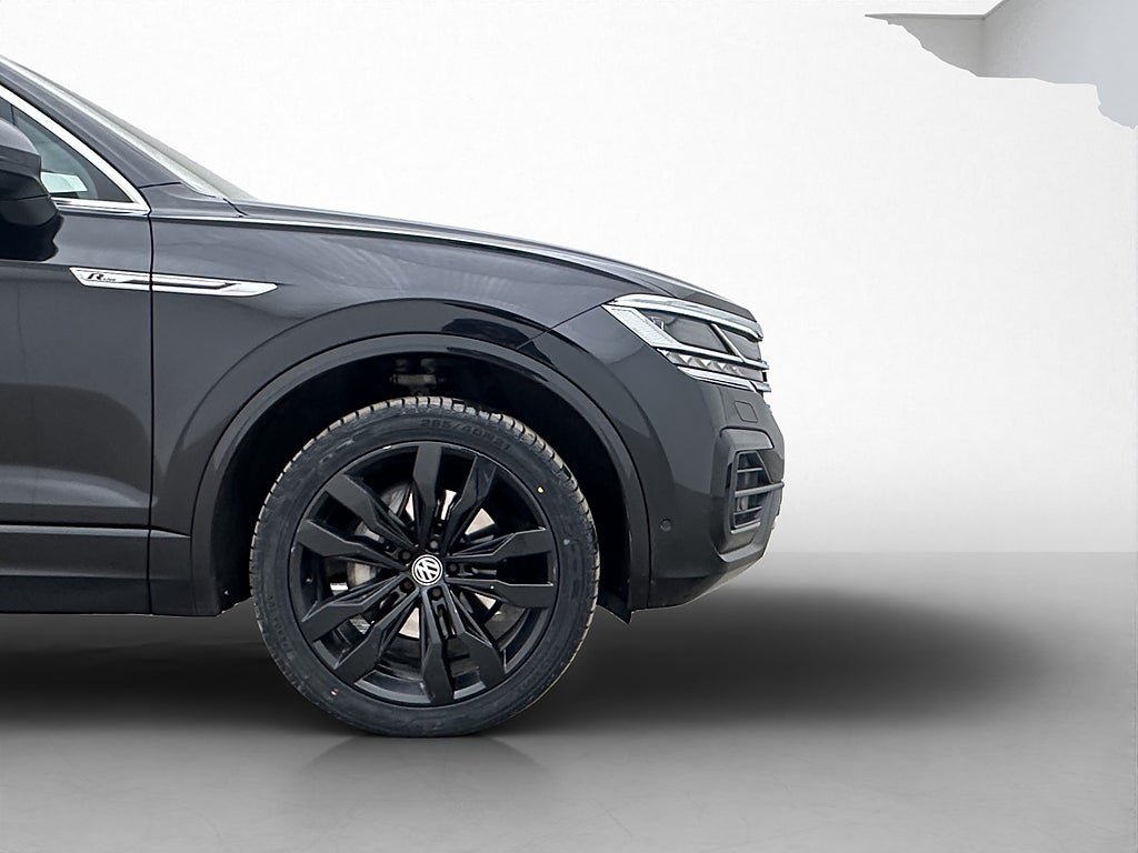 Vehicle Image 32