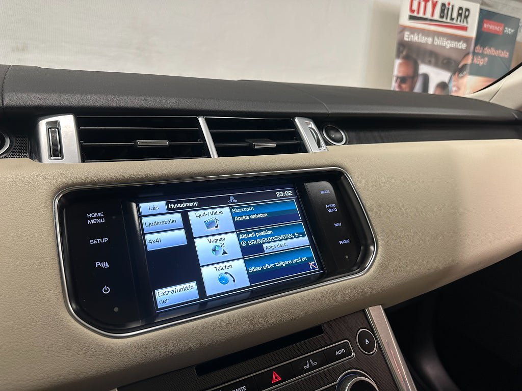 Vehicle Image 16