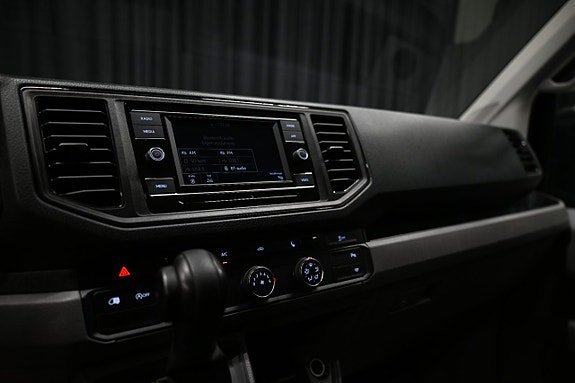 Vehicle Image 29