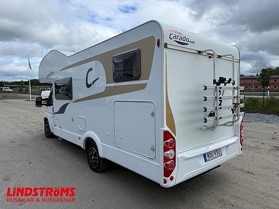 Vehicle Image 24