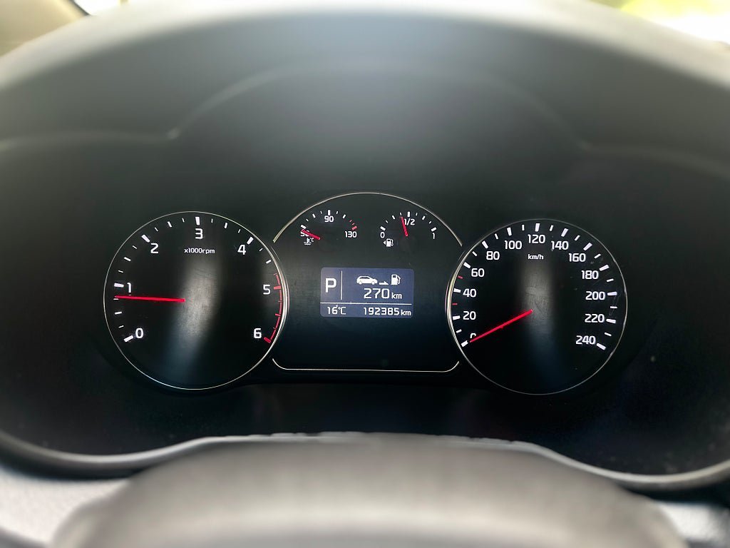 Vehicle Image 21