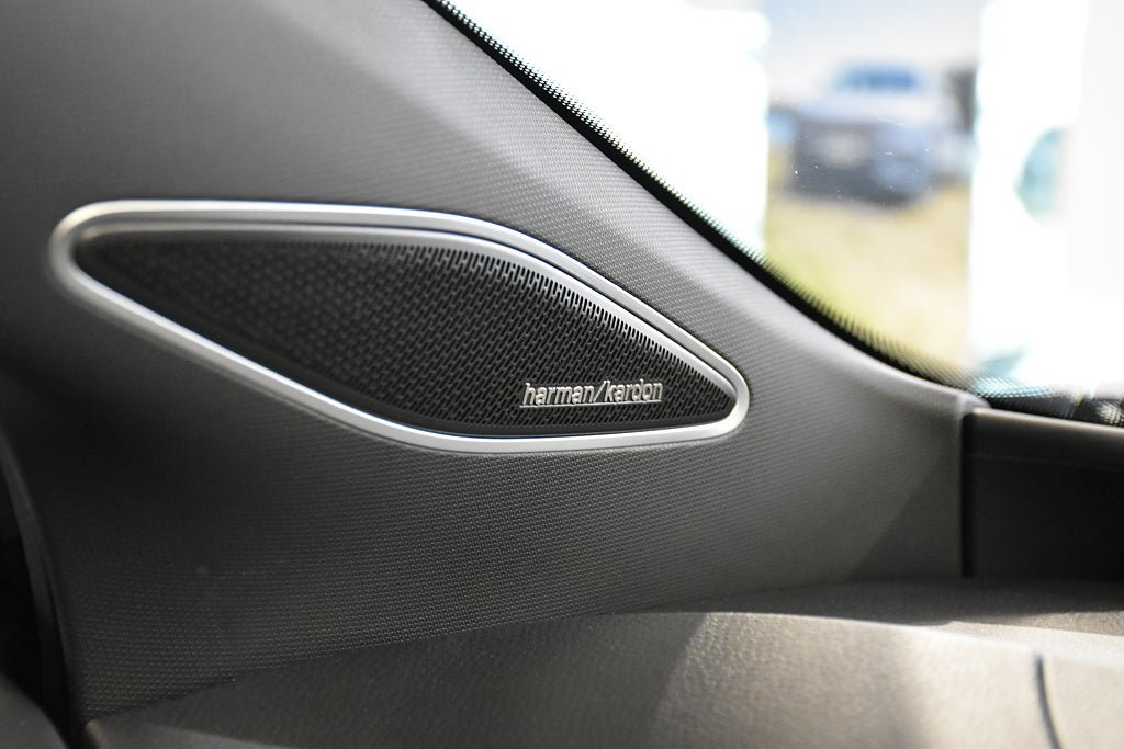 Vehicle Image 22