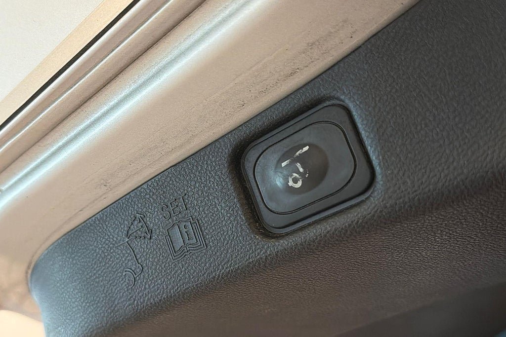 Vehicle Image 21